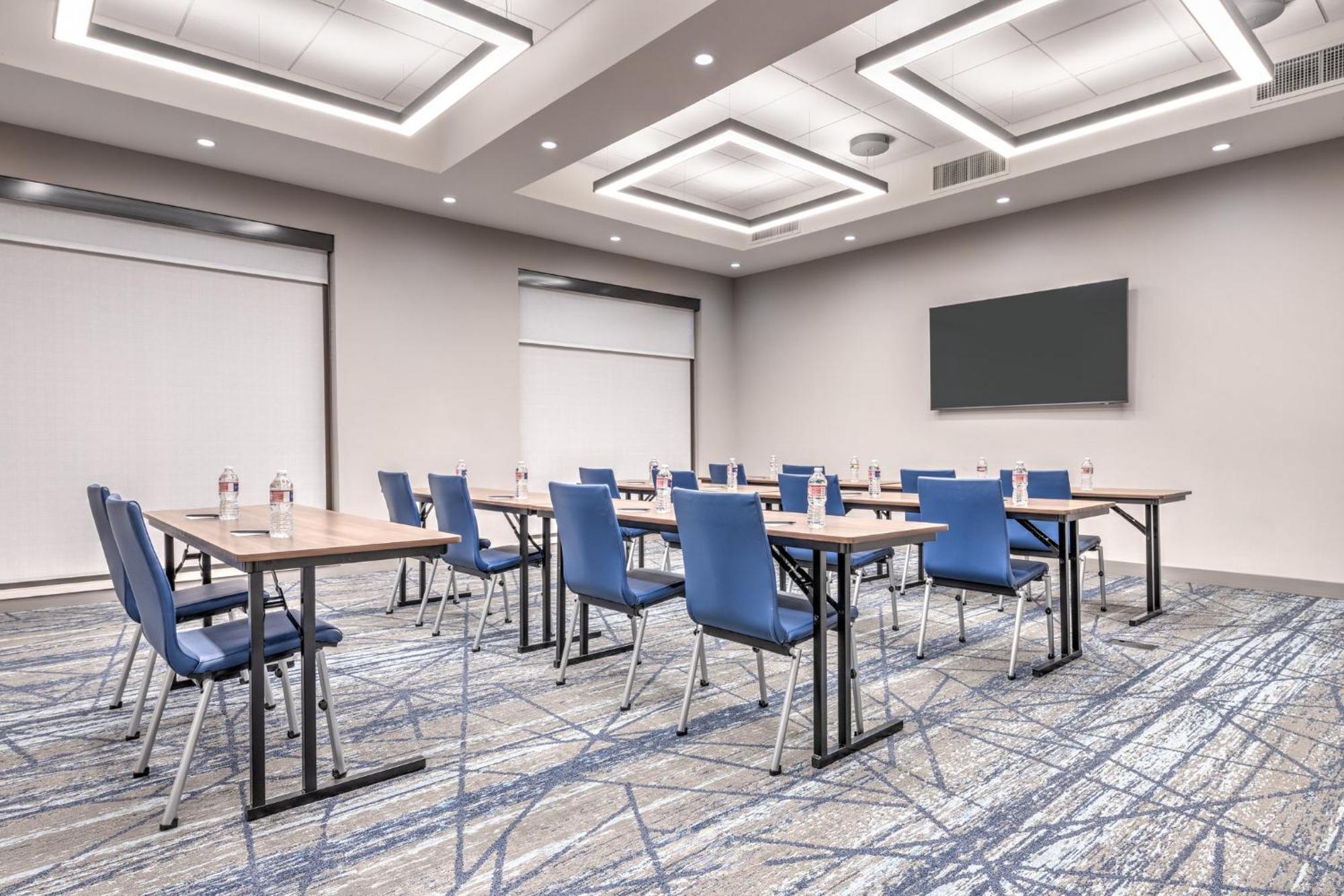 Holiday Inn Express & Suites Austin Airport East By Ihg מראה חיצוני תמונה