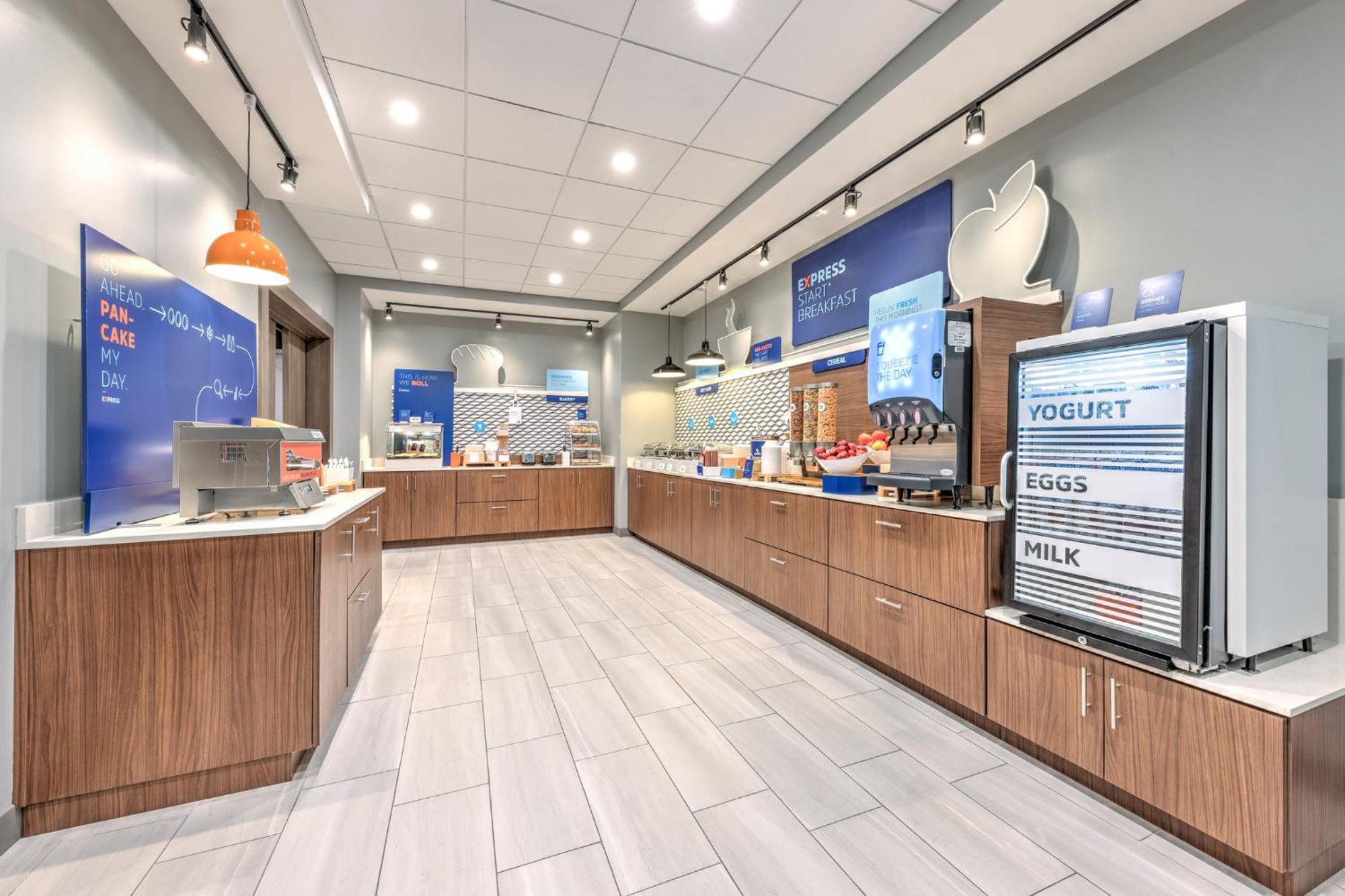 Holiday Inn Express & Suites Austin Airport East By Ihg מראה חיצוני תמונה