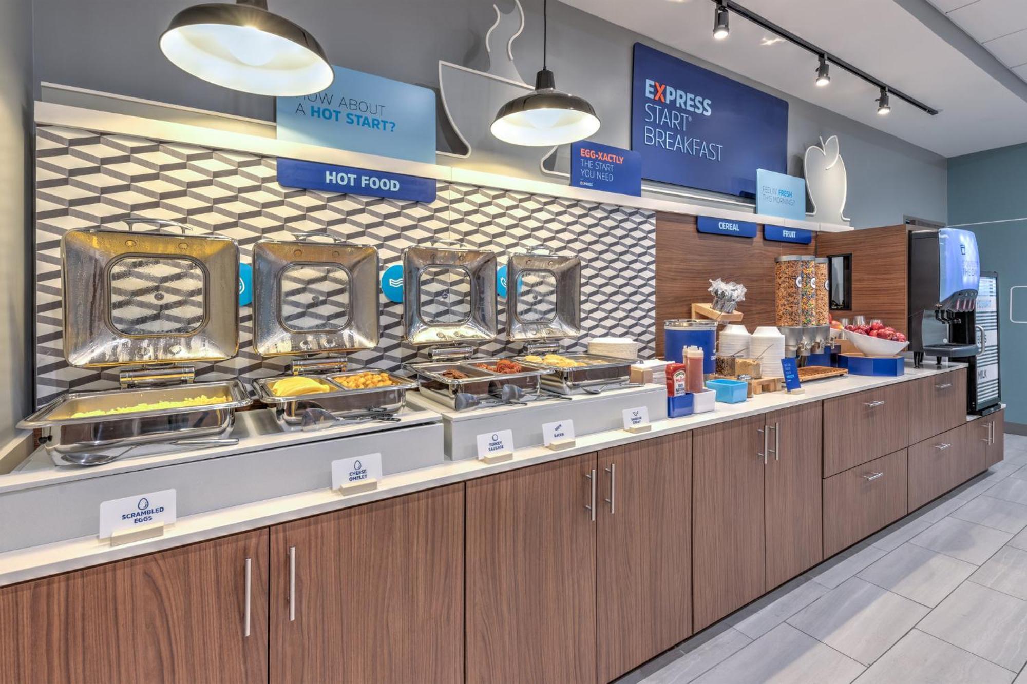 Holiday Inn Express & Suites Austin Airport East By Ihg מראה חיצוני תמונה